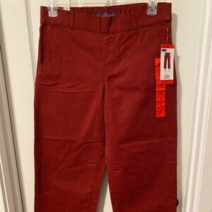 Gloria Vanderbilt, Pull on wide leg crop pants. Size 8. Burgandy/Red.